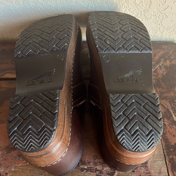 Size 40 Brown Dansko Clogs - Picture 6 of 7